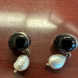 Chic Black and White Pearl Drop Earrings RETAILS $124